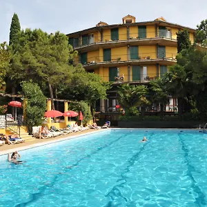 Palme & Hotel Garda (Verona)